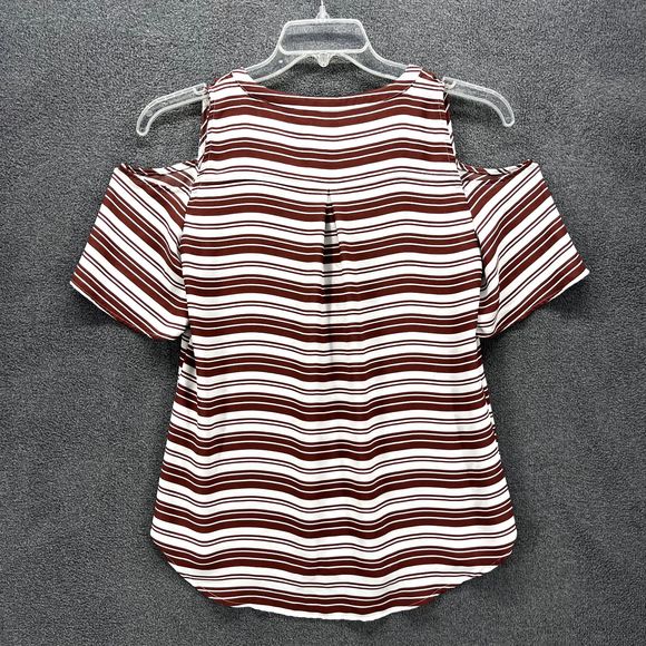 Soho Jeans NY & Co Top Womens Small Red White Striped Short Sleeve Cold Shoulder - Picture 2 of 15